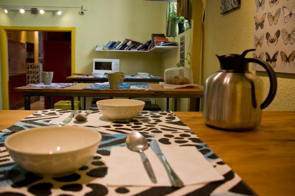 Feetup Home Backpackers Valencia Kültér fotó