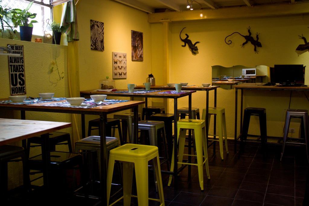 Feetup Home Backpackers Valencia Kültér fotó